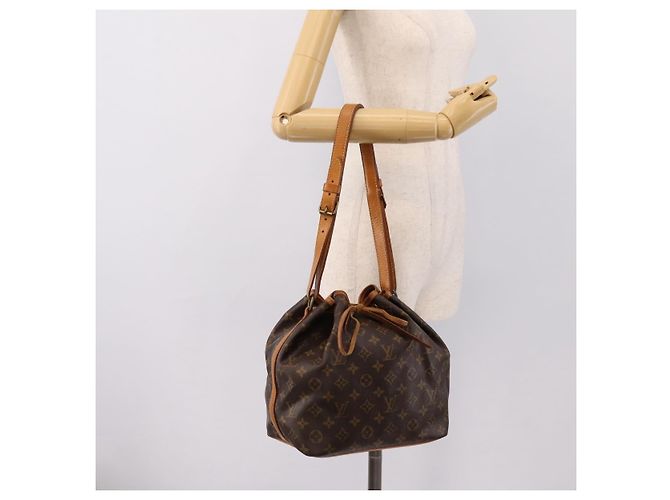 LOUIS VUITTON Borsa a tracolla Monogram Petit Noe M42226 LV Auth 198307A Monogramma - vista 19