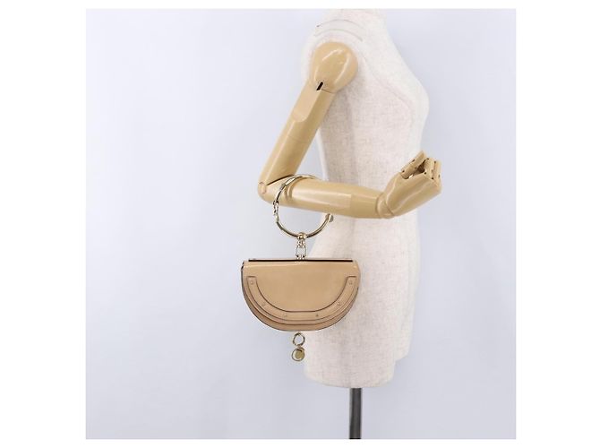 Chloé Borsa a mano Chloe Nile Minaudière Vernice Beige Tono Oro Auth 198468A - vista 22