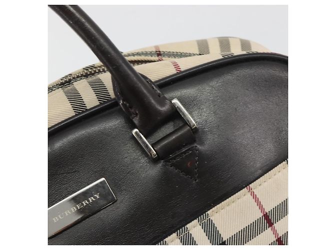 Borsa a mano BURBERRY Nova Check in tela beige e argento Auth 198703A - vista 10