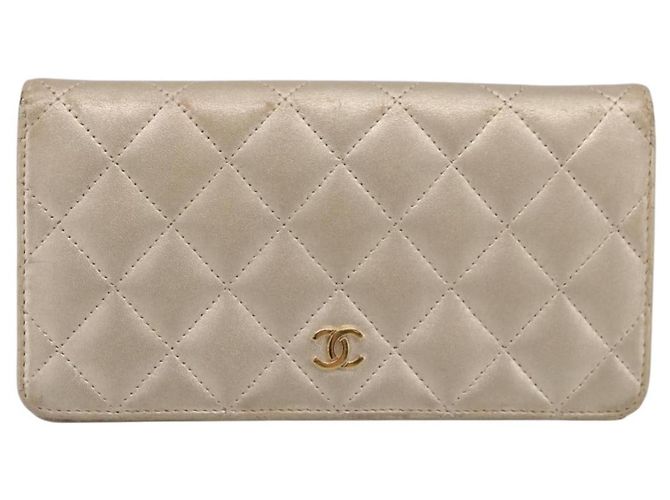 Cartera larga CHANEL Matelasse de piel de cordero Gold CC Auth BA15252 Dorado - vista 13