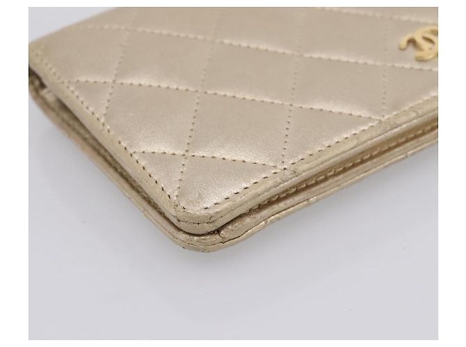 Cartera larga CHANEL Matelasse de piel de cordero Gold CC Auth BA15252 Dorado - vista 14