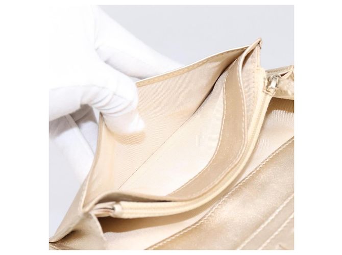Cartera larga CHANEL Matelasse de piel de cordero Gold CC Auth BA15252 Dorado - vista 23