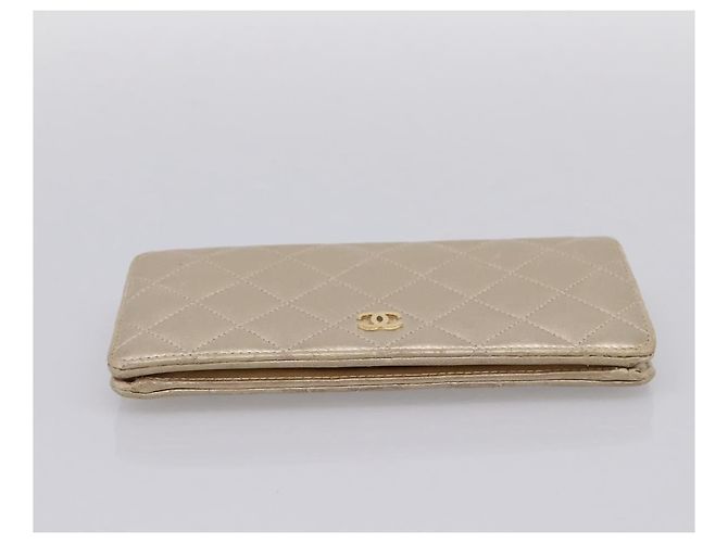 Cartera larga CHANEL Matelasse de piel de cordero Gold CC Auth BA15252 Dorado - vista 6