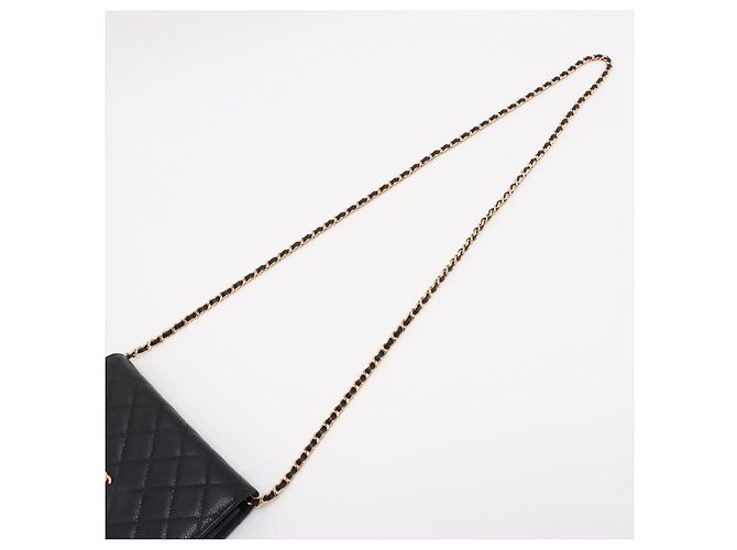 Timeless Chanel WOC aus Caviar-Leder gesteppt mit Klappe Crossbody Black Schwarz - Ansicht 5