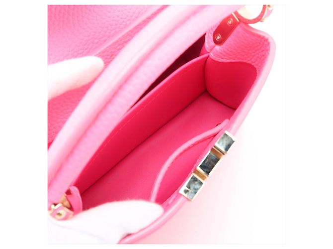 Louis Vuitton Borsa a mano Capucines Mini in pelle di vitello Rosa - vista 8