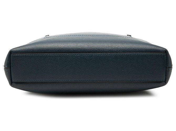 Borsa a tracolla Louis Vuitton Taiga Grigori PM Blu - vista 3
