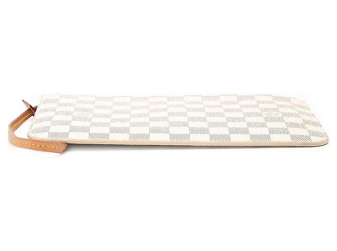 Pouch Louis Vuitton Damier Azur Neverfull MM bianca Bianco - vista 3