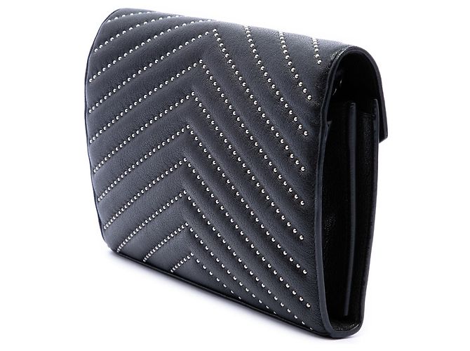 Borsa a tracolla portafoglio a busta monogram con borchie chevron in pelle di pecora nera Saint Laurent Nero - vista 2