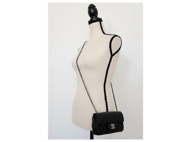 Timeless Chanel Classic Flap Mini Borsa Pelle d'Agnello Nera Nero - vista 14