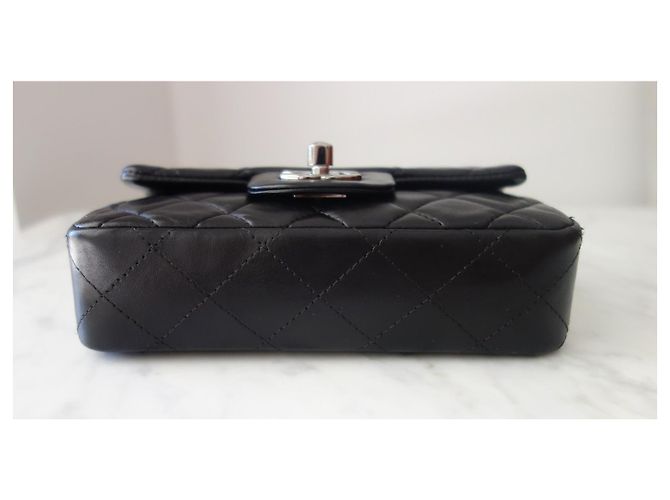 Timeless Chanel Classic Flap Mini Borsa Pelle d'Agnello Nera Nero - vista 9