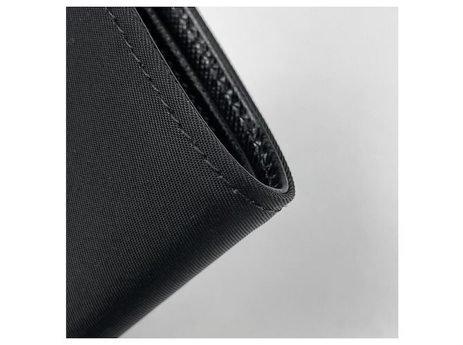 Carteira Prada de três dobras em nylon preto - vista 3