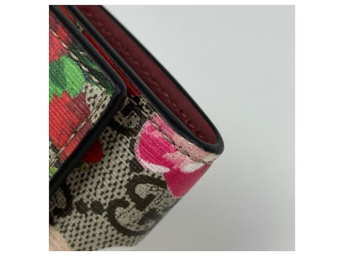 Gucci Beige GG Supreme Schlüsseltasche - Ansicht 3