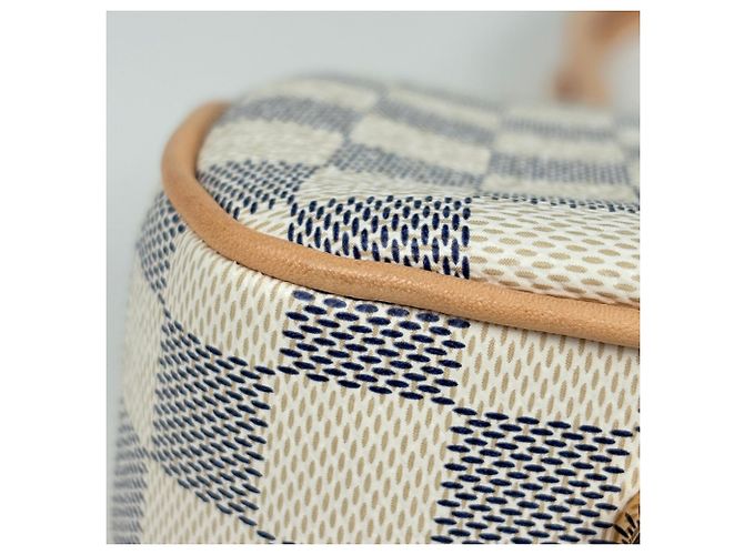 Borsa a tracolla Louis Vuitton Figeri PM Bianco - vista 3