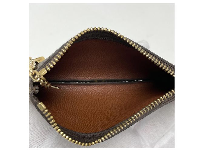 Louis Vuitton Pochette Clé Wallet/Coin Case Brown - view 5