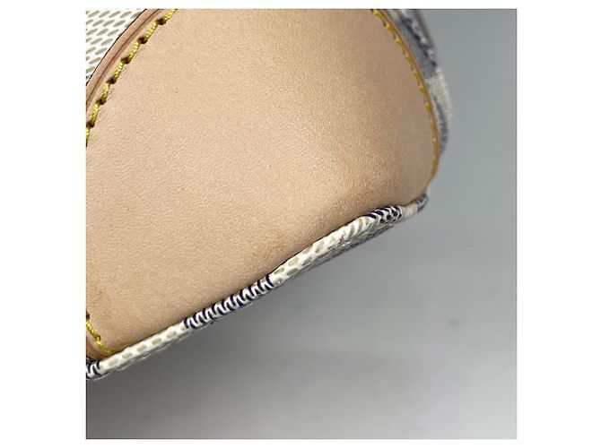 Borsa Tote Louis Vuitton Hampstead PM Bianco - vista 3