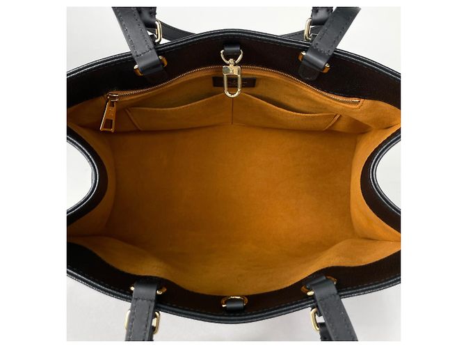 Borsa a mano/Borsa a tracolla Louis Vuitton OnTheGo MM Nero - vista 11