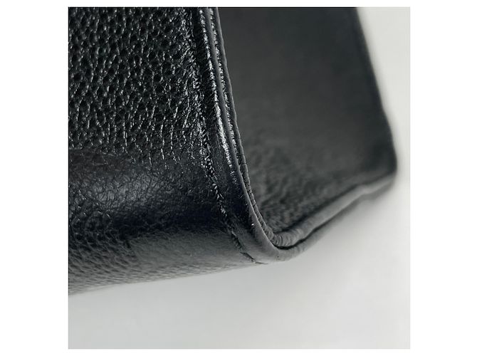 Borsa a mano/Borsa a tracolla Louis Vuitton OnTheGo MM Nero - vista 7