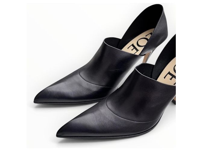 Loewe Escarpins en Cuir Noir à Bout Pointu - vue 11