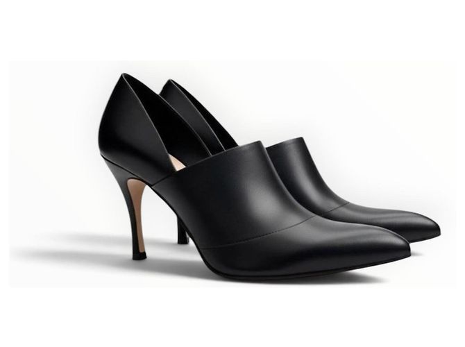 Loewe Escarpins en Cuir Noir à Bout Pointu - vue 3
