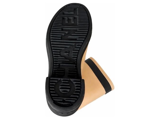 Stivali da pioggia Chanel in gomma beige e nera Nero - vista 3