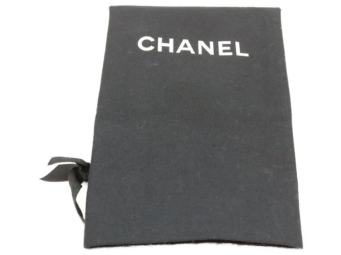 Timeless Borsa a tracolla Chanel in pelle caviar nera Nero - vista 13