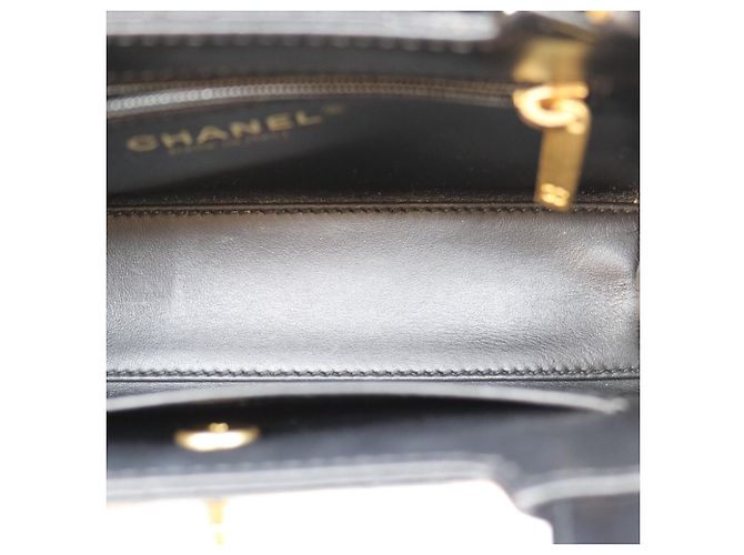 Timeless Borsa a tracolla mini Chanel AS4416 in pelle di vitello matelassé Nero - vista 10