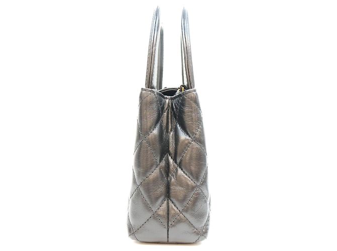 Timeless Borsa a tracolla mini Chanel AS4416 in pelle di vitello matelassé Nero - vista 4