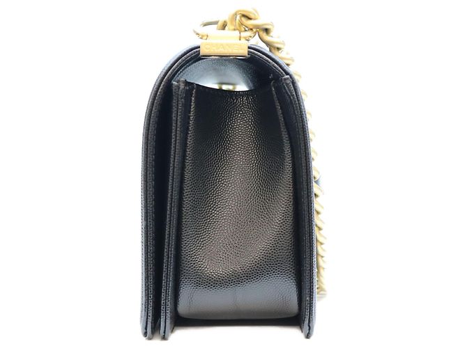 Borsa a tracolla Chanel Boy Caviar Nero - vista 2