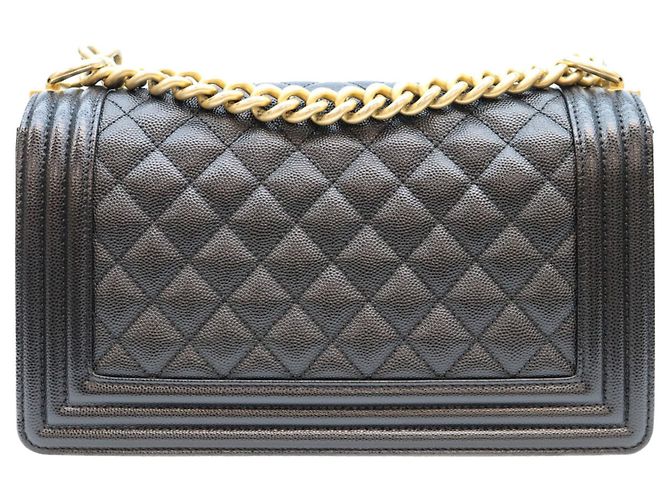 Borsa a tracolla Chanel Boy Caviar Nero - vista 3