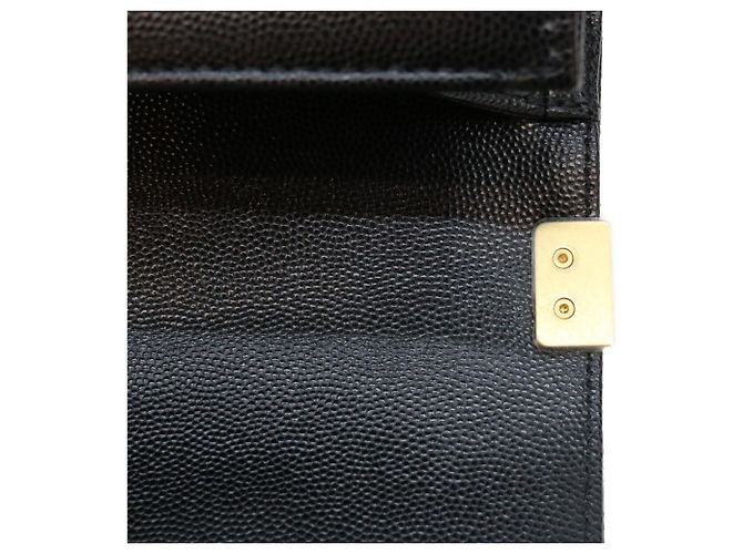 Borsa a tracolla Chanel Boy in nero - vista 10