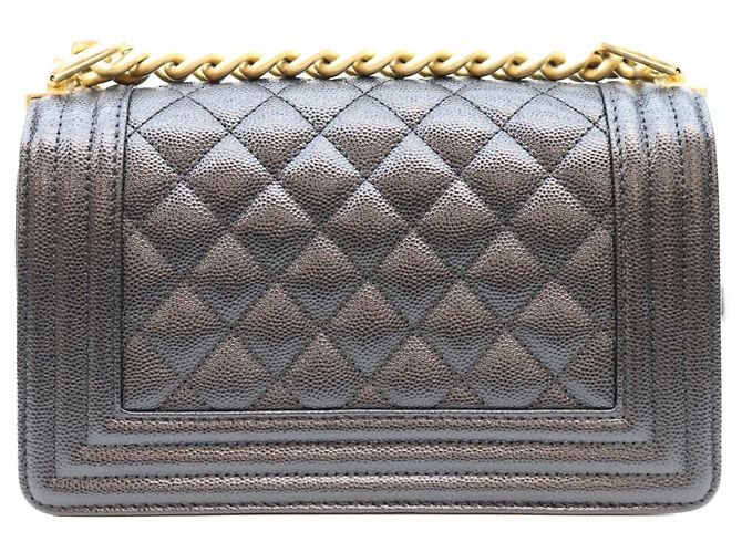 Borsa a tracolla Chanel Boy in nero - vista 3
