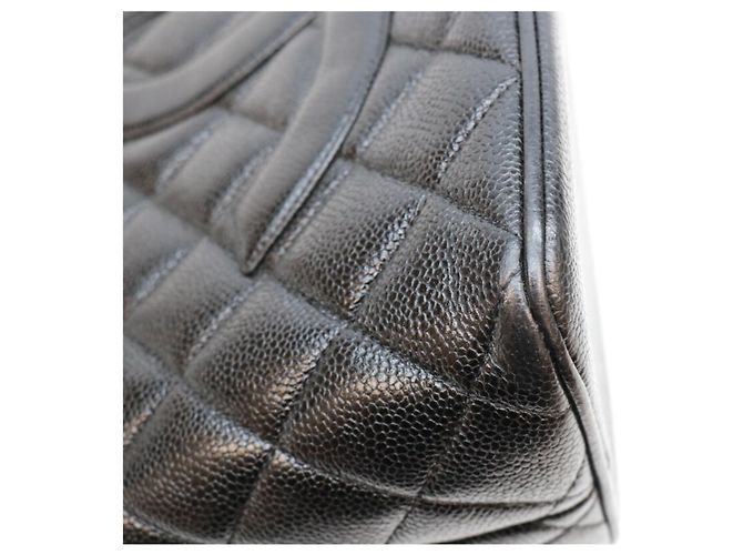 Borsa Tote Chanel Reissue in pelle caviar nera Nero - vista 9