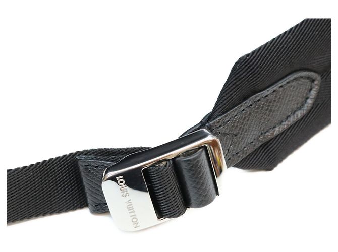 Zaino Louis Vuitton Taigarama Monogram Discovery PM Nero - vista 8