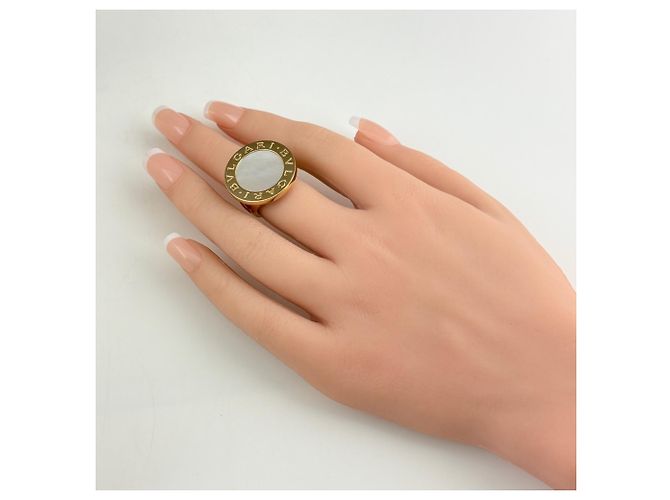 Bulgari Anillo banda Bvlgari en oro amarillo con incrustación de nácar - vista 6