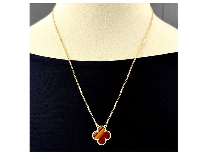 Collana con Pendente Van Cleef & Arpels Vintage Alhambra in Oro Giallo - vista 3