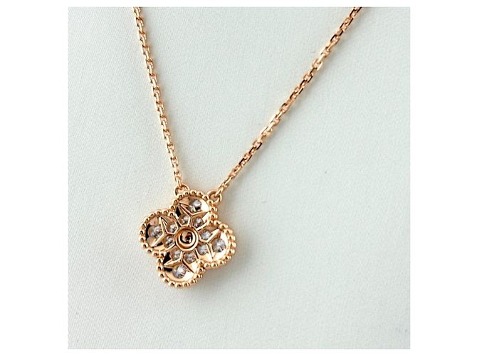Collana Pendente Van Cleef & Arpels Vintage Alhambra Pink Gold - vista 3