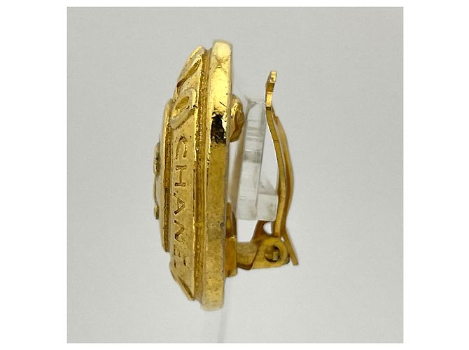 Orecchini a clip Chanel Gold D'oro - vista 2