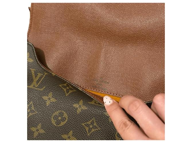 Louis Vuitton Musette Beige D'oro - vista 4