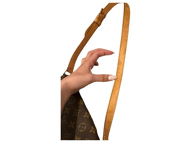 Louis Vuitton Musette Beige D'oro - vista 5