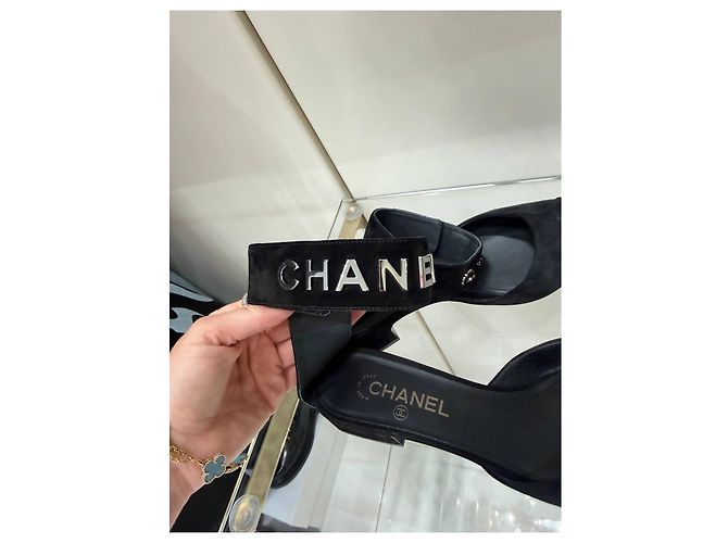 Chanel Black Suede CC Ankle-Strap Pumps Size 41C Pre-owned - view 8