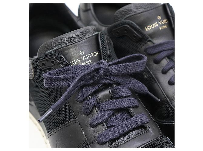 Sneakers Louis Vuitton Run Away Line in pelle e mesh Nero - vista 12
