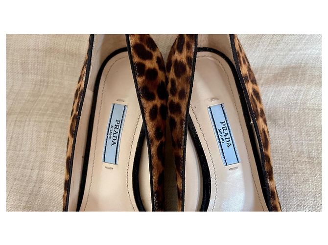 Prada Décolleté in pelo di vitello con stampa leopardata Marrone Stampa leopardo - vista 3