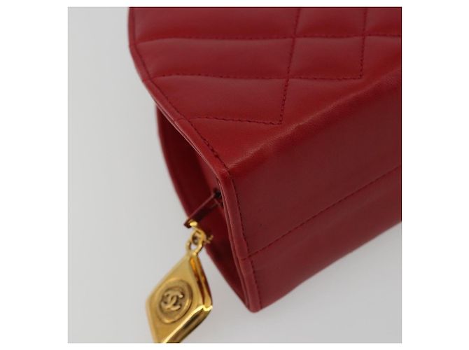 Timeless Borsa a tracolla CHANEL Matelassé con catena in pelle d'agnello rossa e CC dorato - vista 11