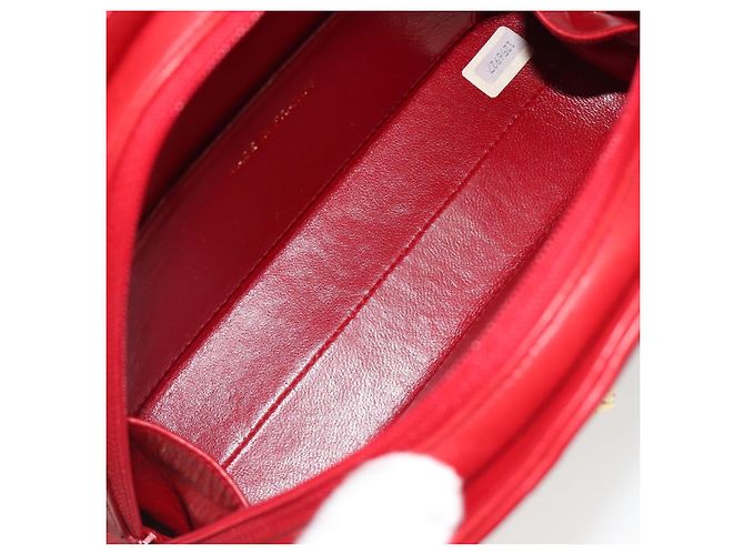 Timeless Borsa a tracolla CHANEL Matelassé con catena in pelle d'agnello rossa e CC dorato - vista 17