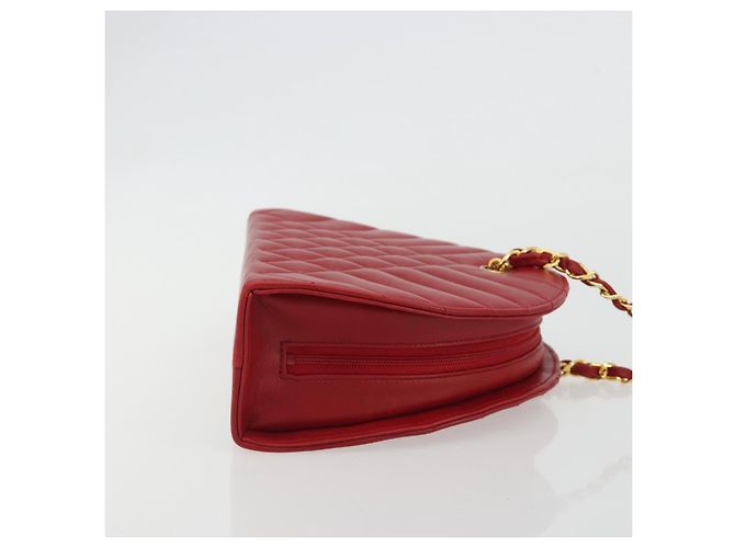 Timeless Borsa a tracolla CHANEL Matelassé con catena in pelle d'agnello rossa e CC dorato - vista 4