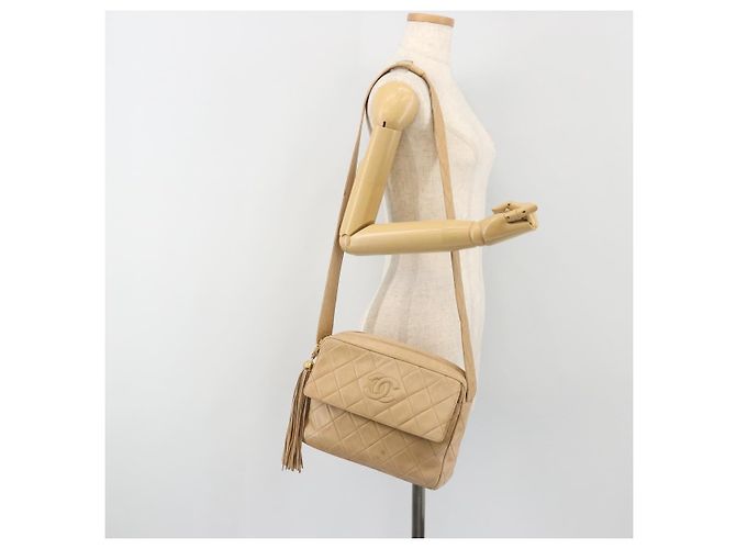 CHANEL Matelasse Shoulder Bag Lamb Skin Beige Gold CC - vista 27