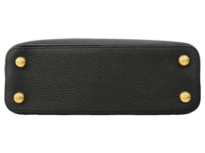 Borsa Louis Vuitton Capucines BB Nero - vista 3