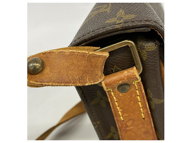 Borsa a tracolla Louis Vuitton Monogram Cartouchiere MM Marrone - vista 11