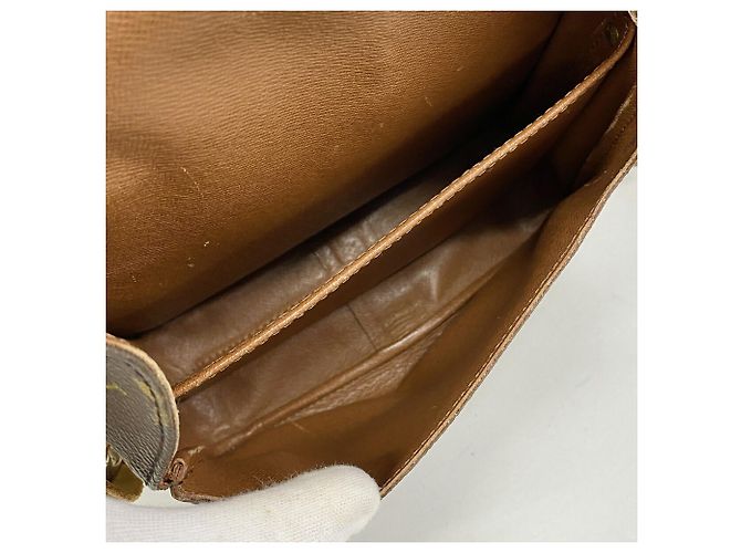 Borsa a tracolla Louis Vuitton Monogram Cartouchiere MM Marrone - vista 4