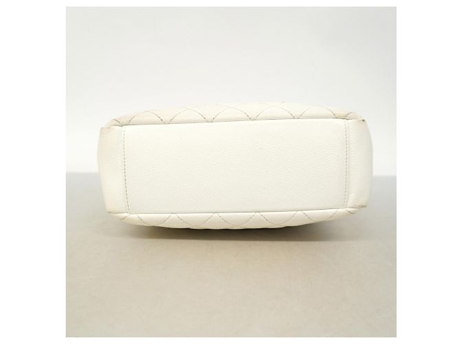 Timeless Borsa Tote Chanel in vitello grana bianca Bianco - vista 3